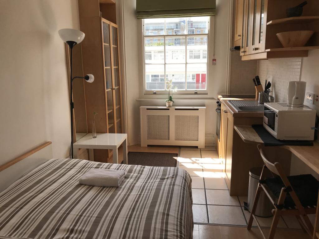 Flat Claverton Street in City of Westminster