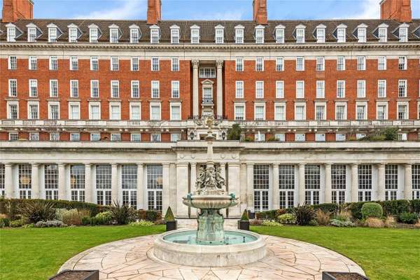 Flat Dysart Rise in Greater London