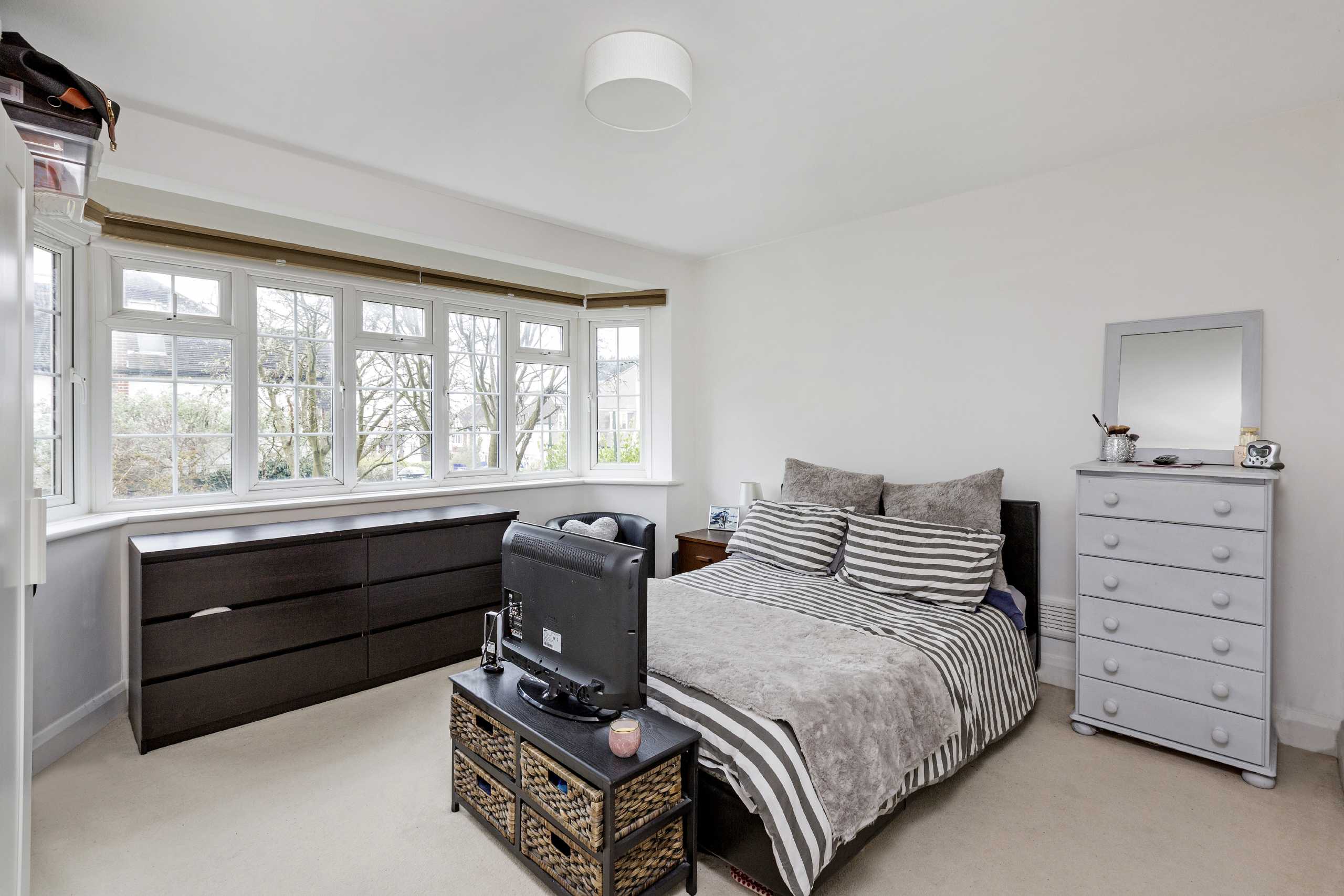 Flat Raymond Road in Greater London
