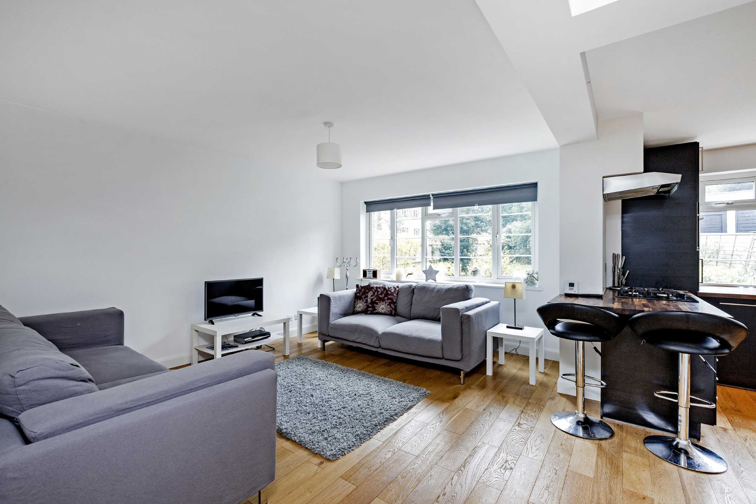 Flat Raymond Road in Greater London