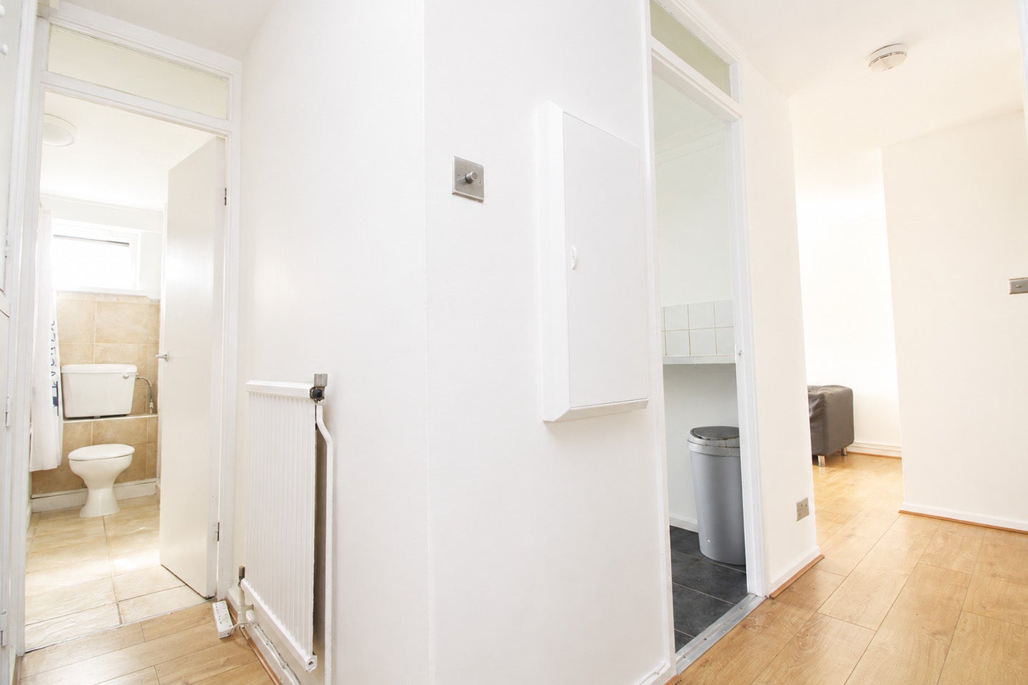 Room Alerton Walk in Greater London