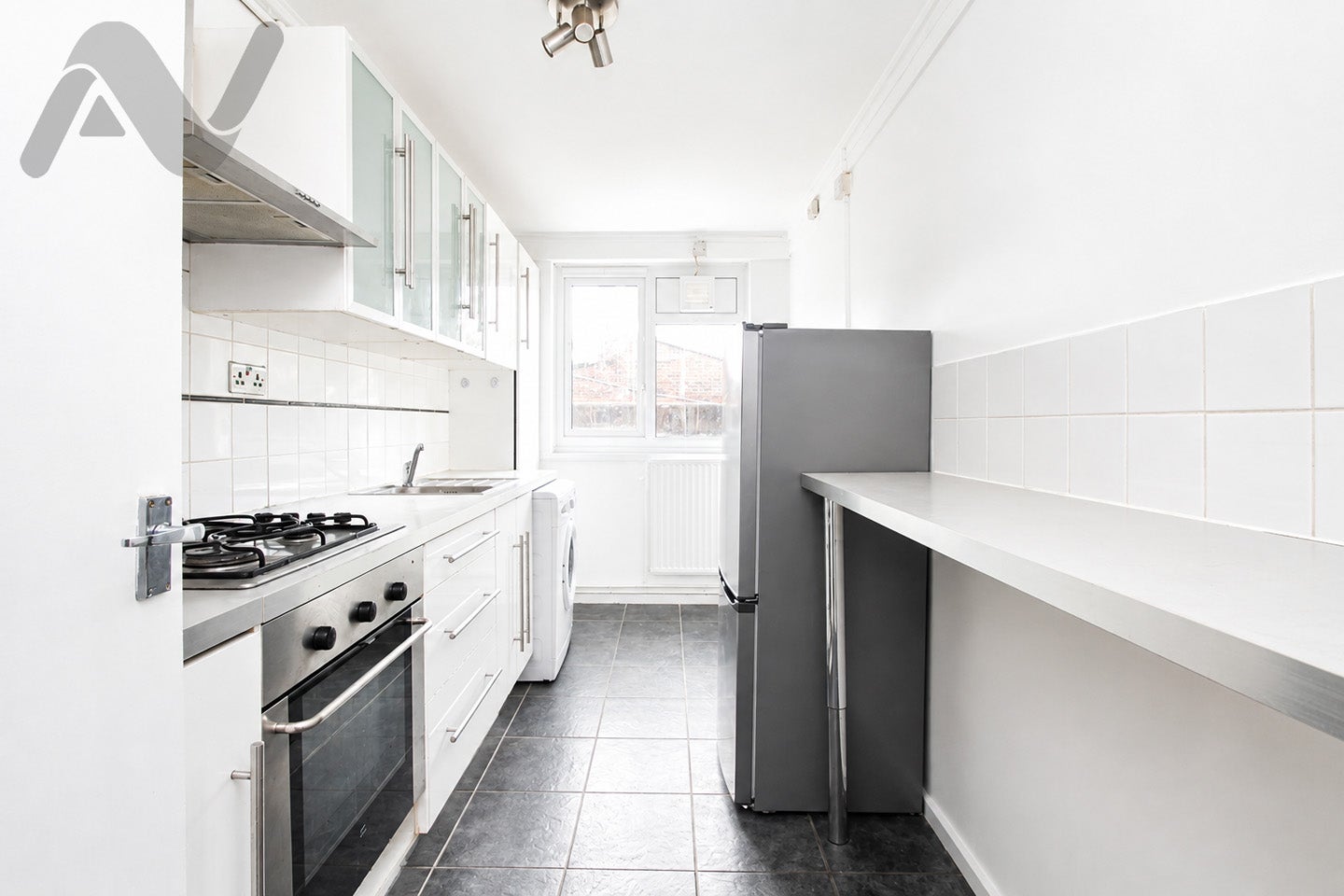 Room Alerton Walk in Greater London