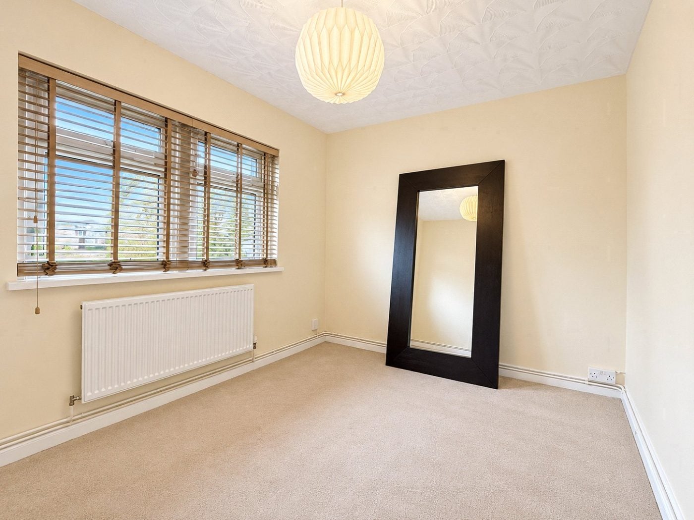 Flat Rodbourne Road in Bristol