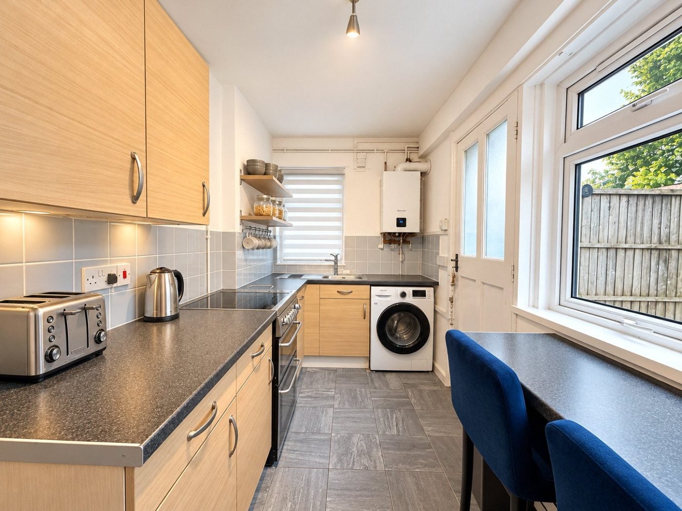 Flat Rodbourne Road in Bristol