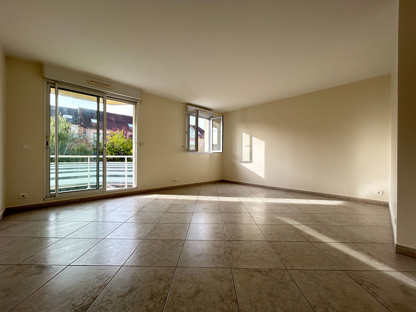 Flat Rue Victor Hugo in Palaiseau