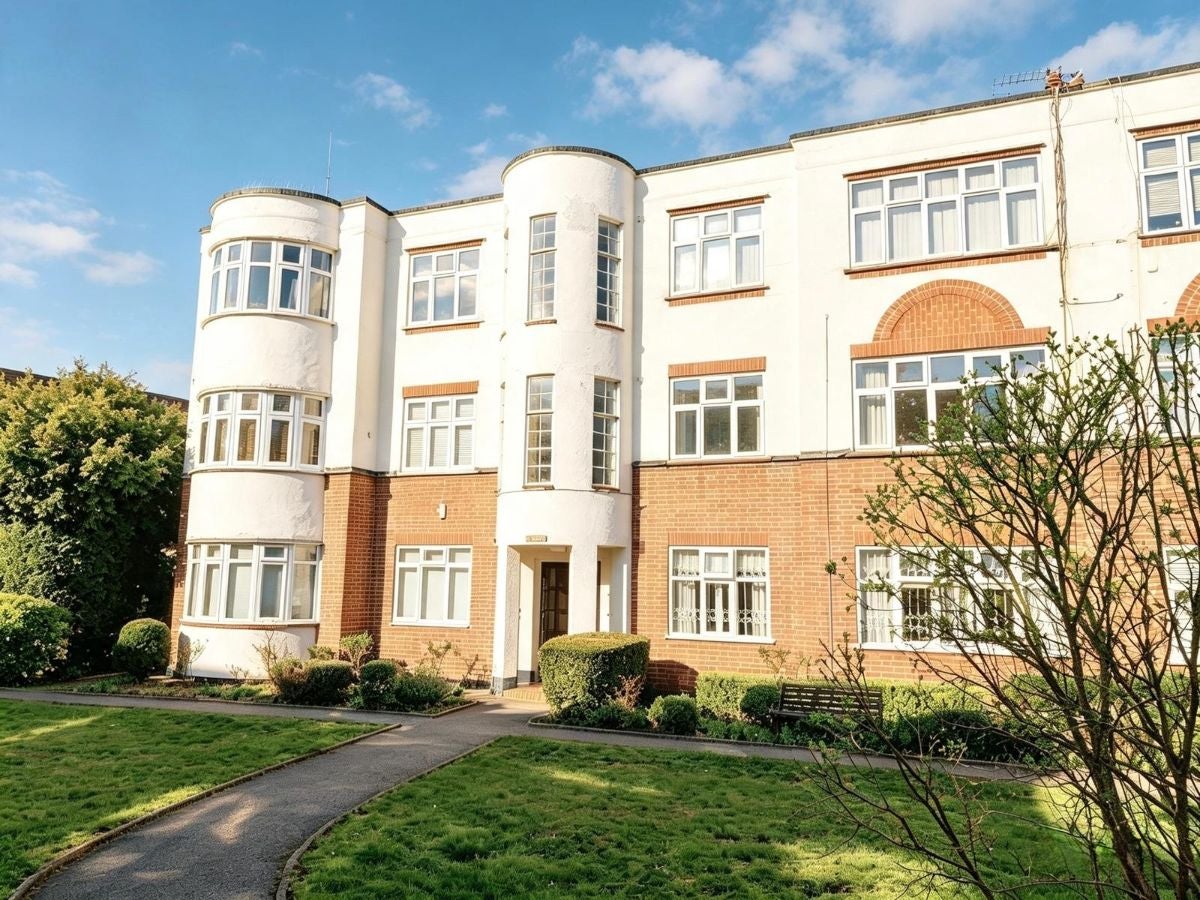 Flat Corbets Tey Road in Greater London