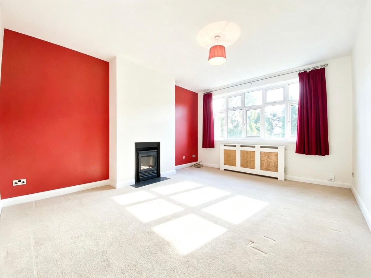 Flat Corbets Tey Road in Greater London