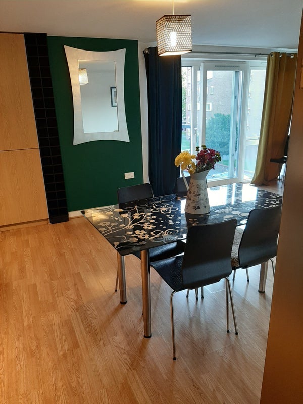 Room West Arbour Street in Greater London