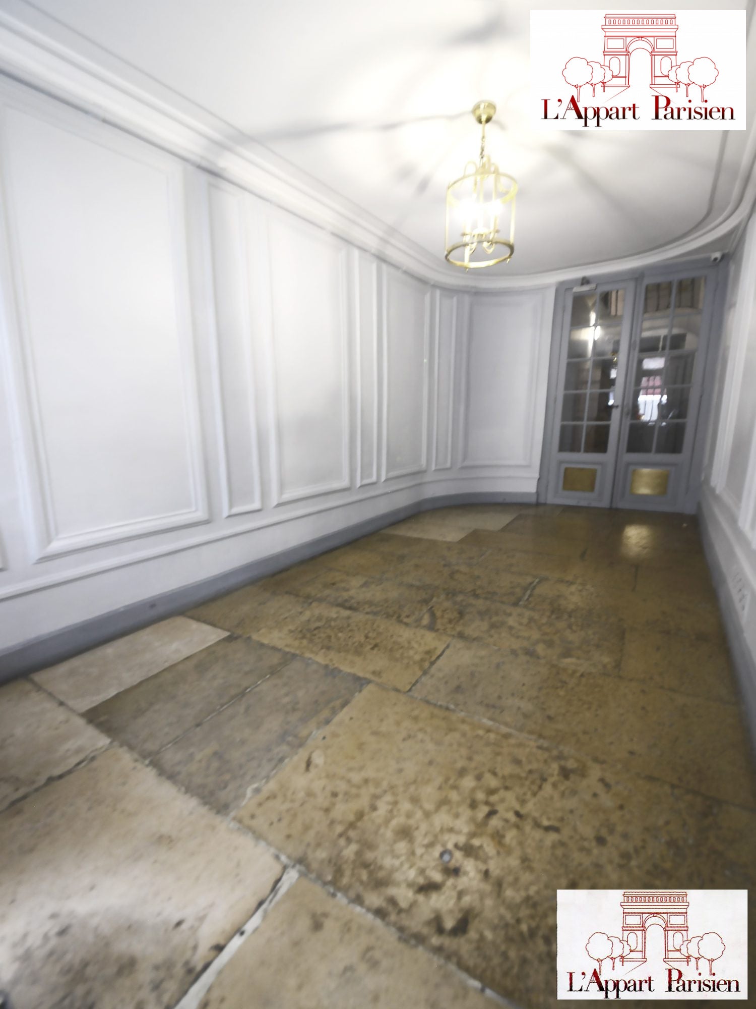 Flat Place Beauvau in Paris