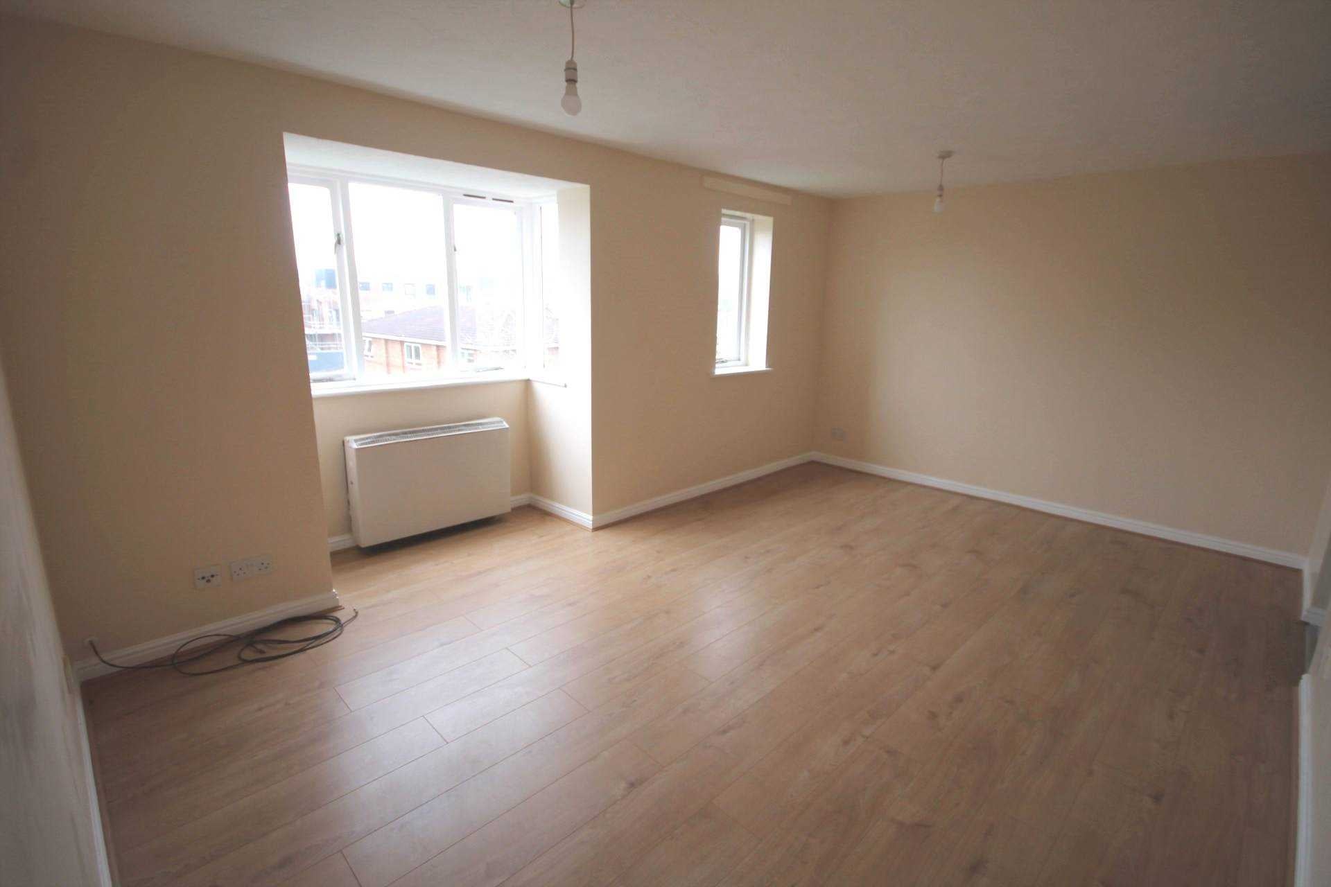 Flat Chandlers Drive in Greater London