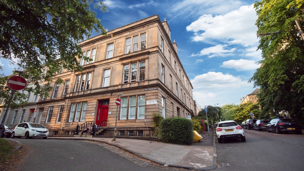 Room Buckingham Terrace in Glasgow