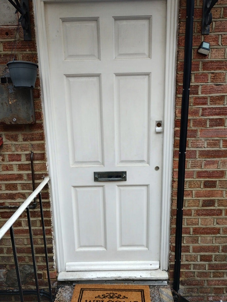 Flat Heath Road in Greater London