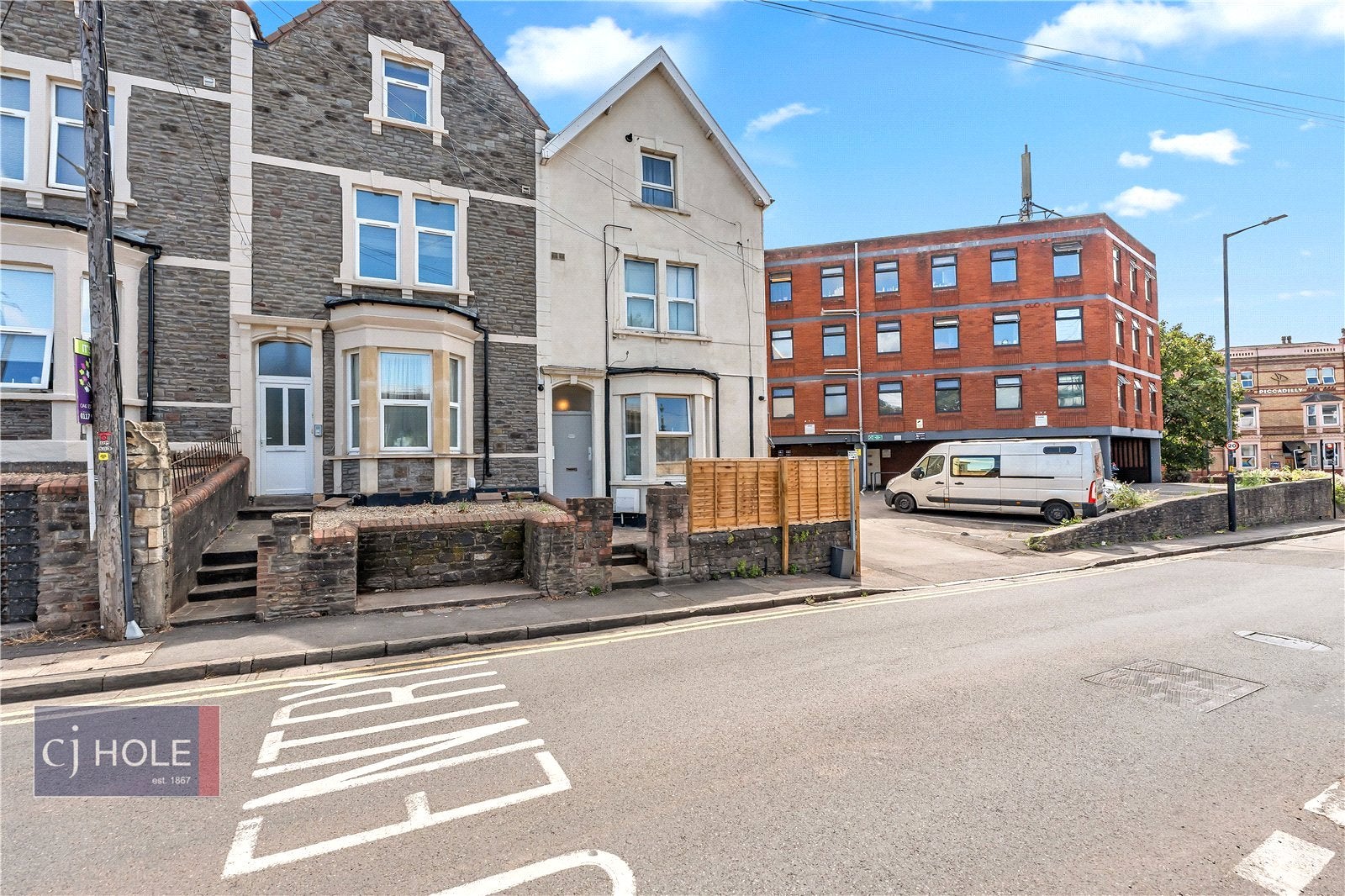 Flat Stapleton Road in Bristol