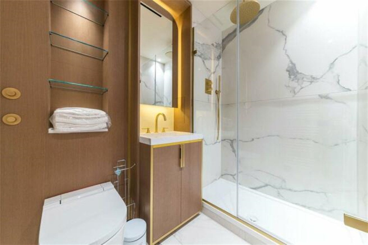 Flat Fareham Street in City of Westminster