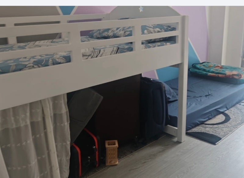 Room North Woolwich Road in Greater London