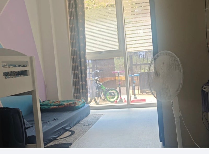 Room North Woolwich Road in Greater London
