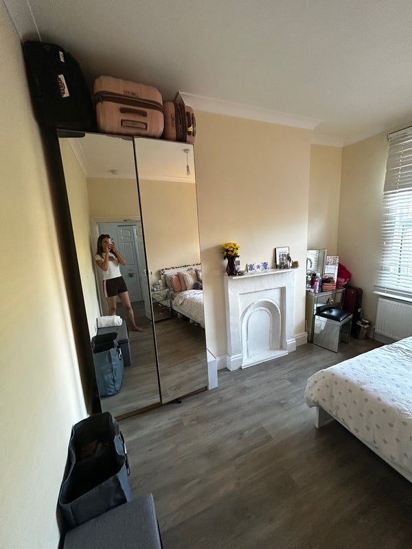 Room Bayston Road in Greater London