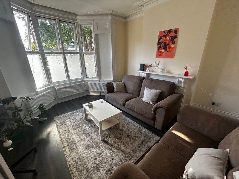 Room Bayston Road in Greater London