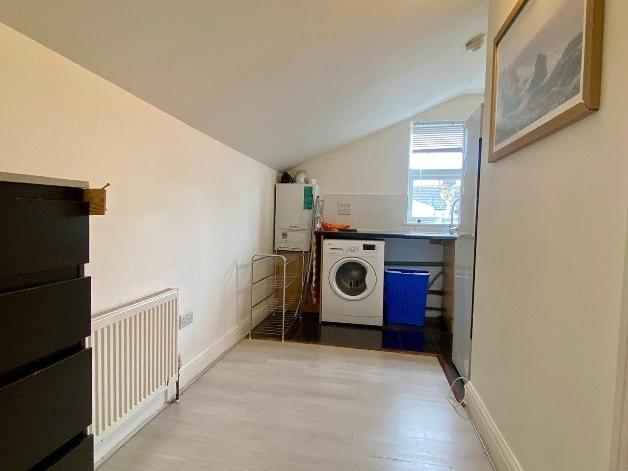 Flat Garratt Terrace in Greater London
