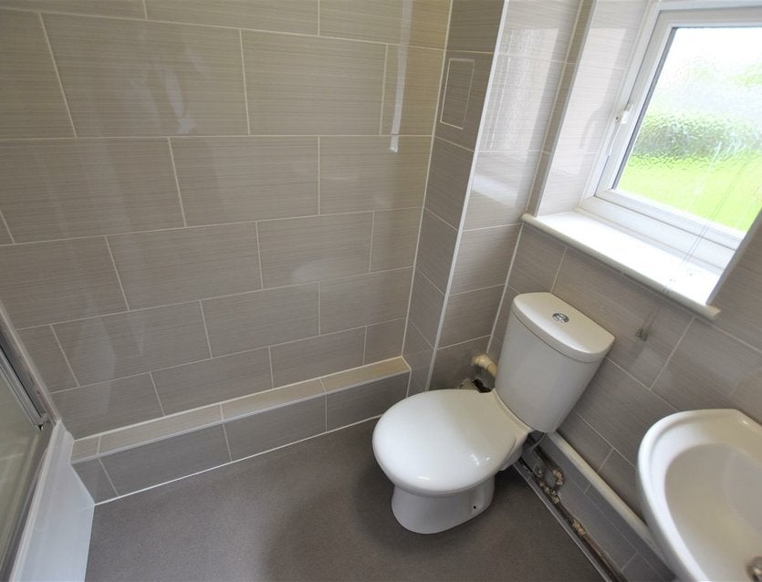 Flat Lowdell Close in Greater London