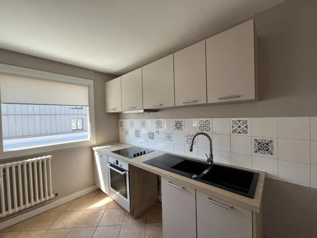 Flat Rue Pasteur in Le Mans