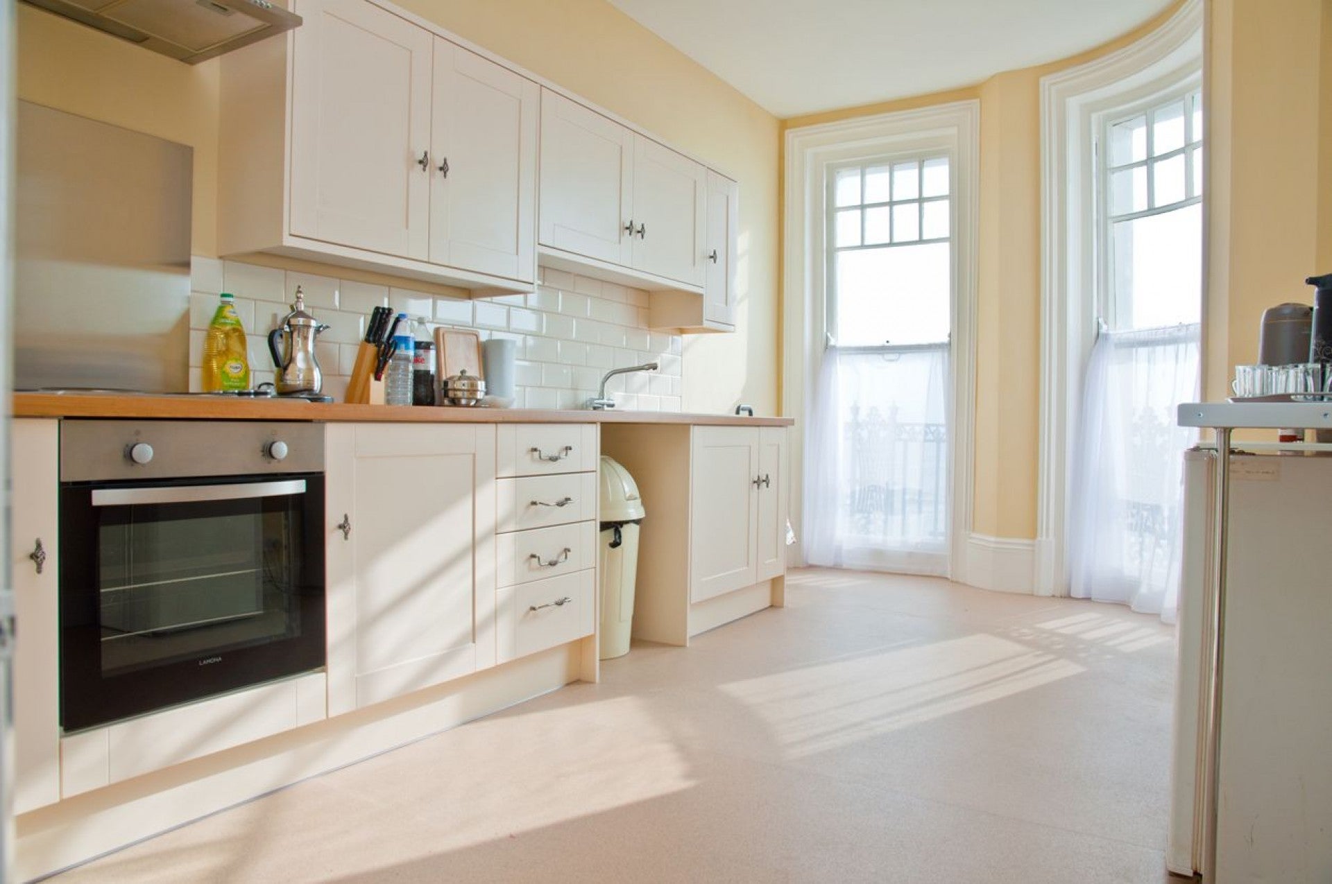 Room White Rock in St Leonards