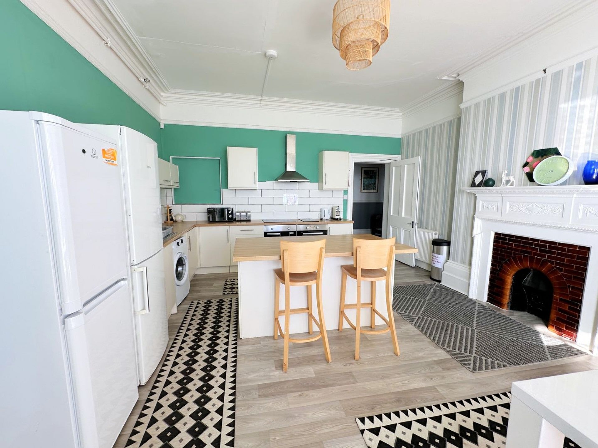 Room White Rock in St Leonards