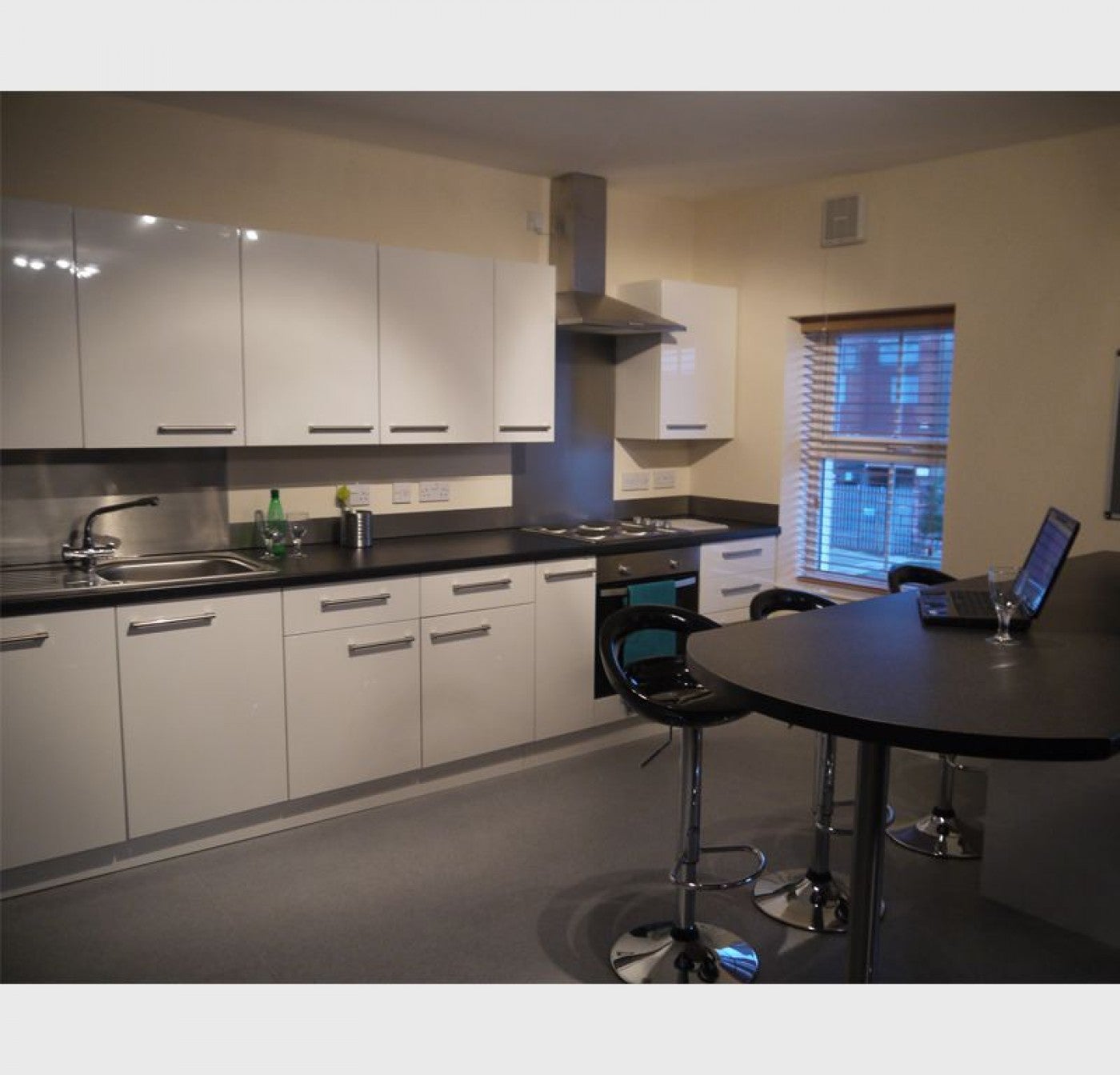 Flat Tithebarn Street in Preston