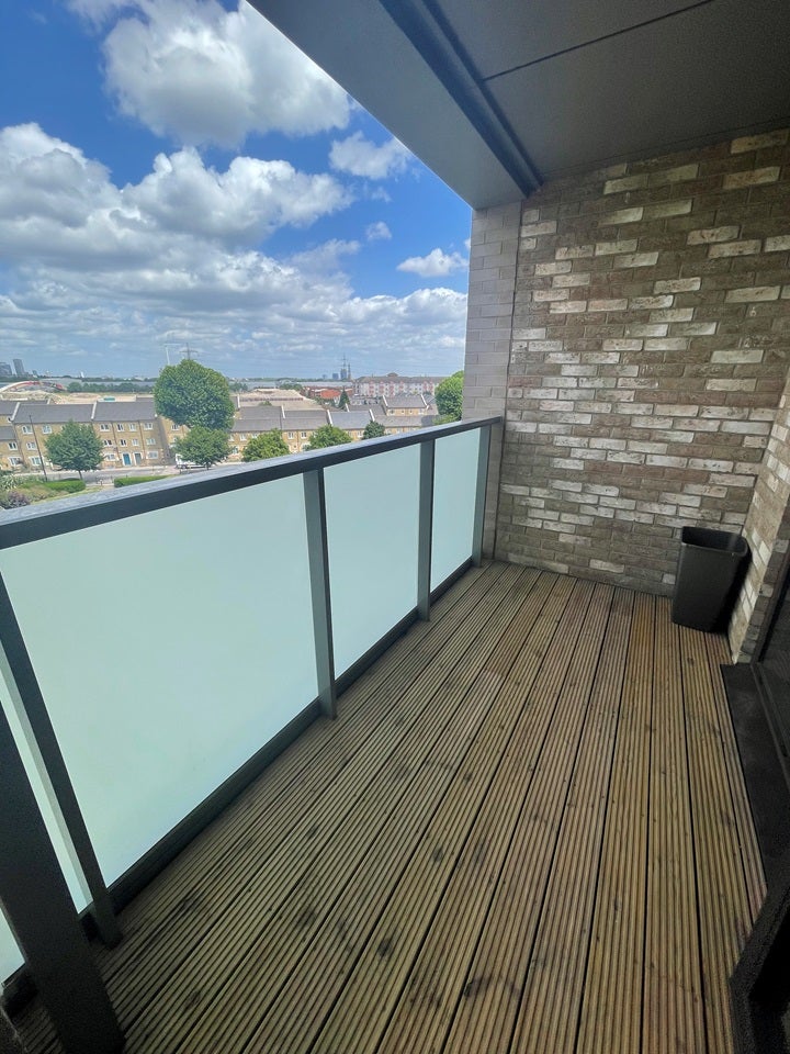Flat Blair Street in Greater London