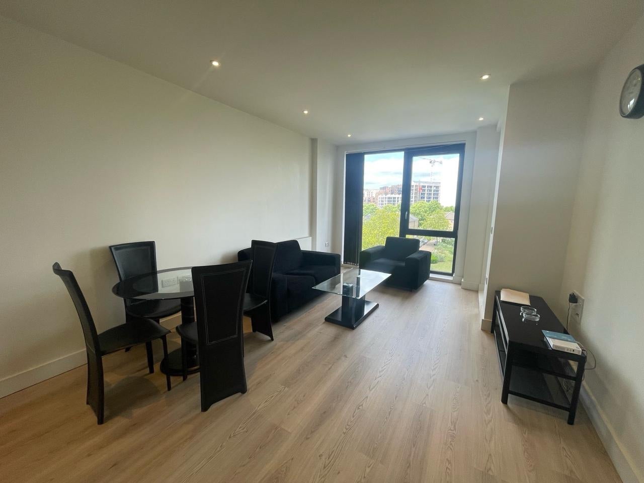 Flat Blair Street in Greater London