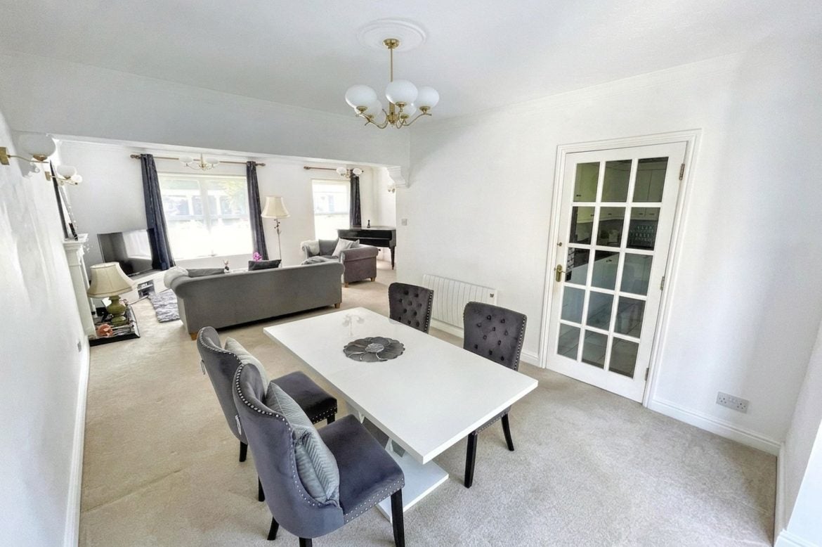Flat Parkhill Road in Torquay