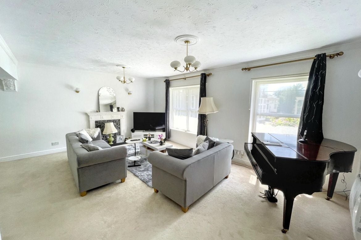 Flat Parkhill Road in Torquay