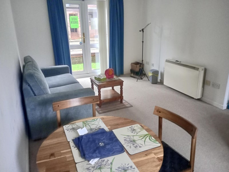 Room Redcliff Mead Lane in Bristol