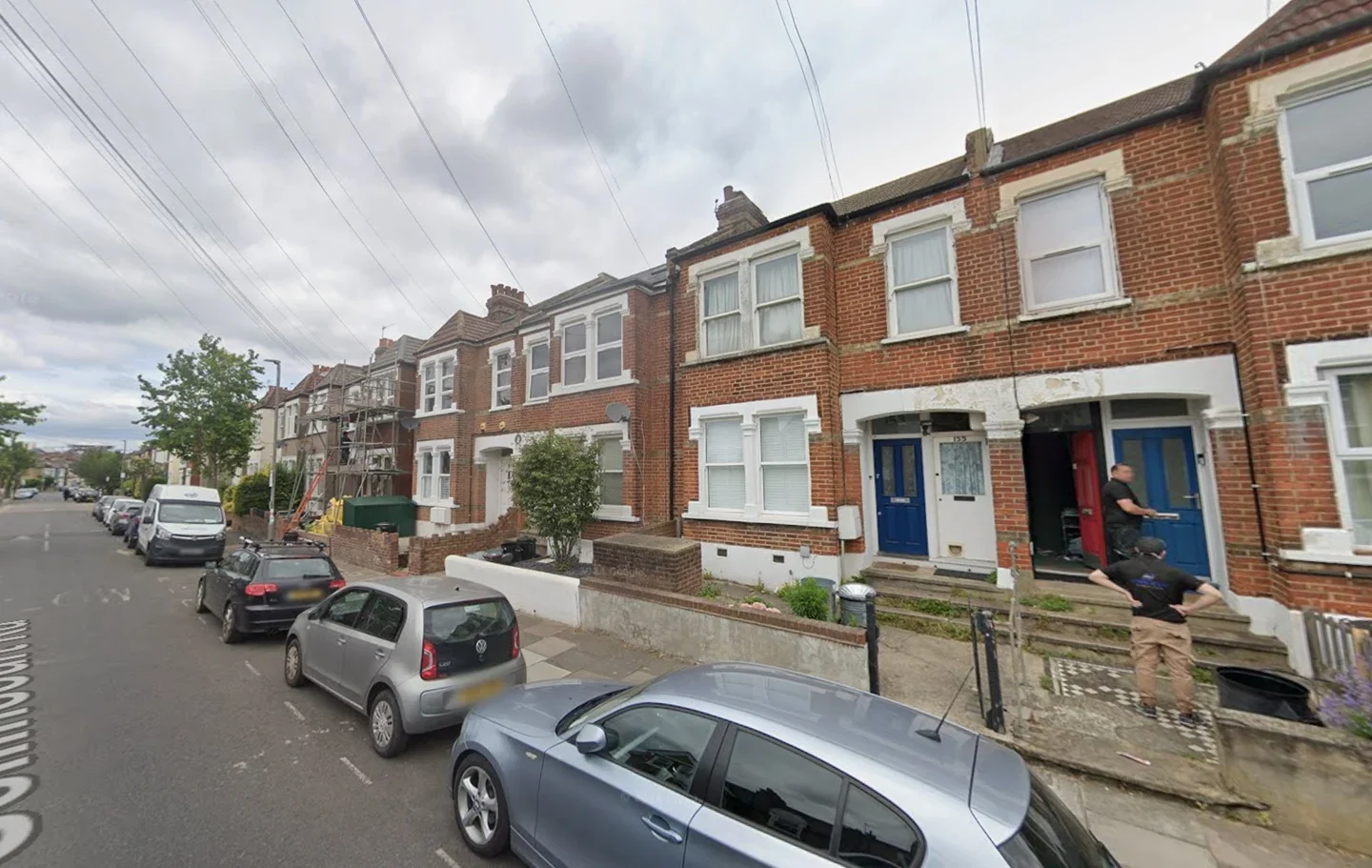 Flat Sellincourt Road in Greater London