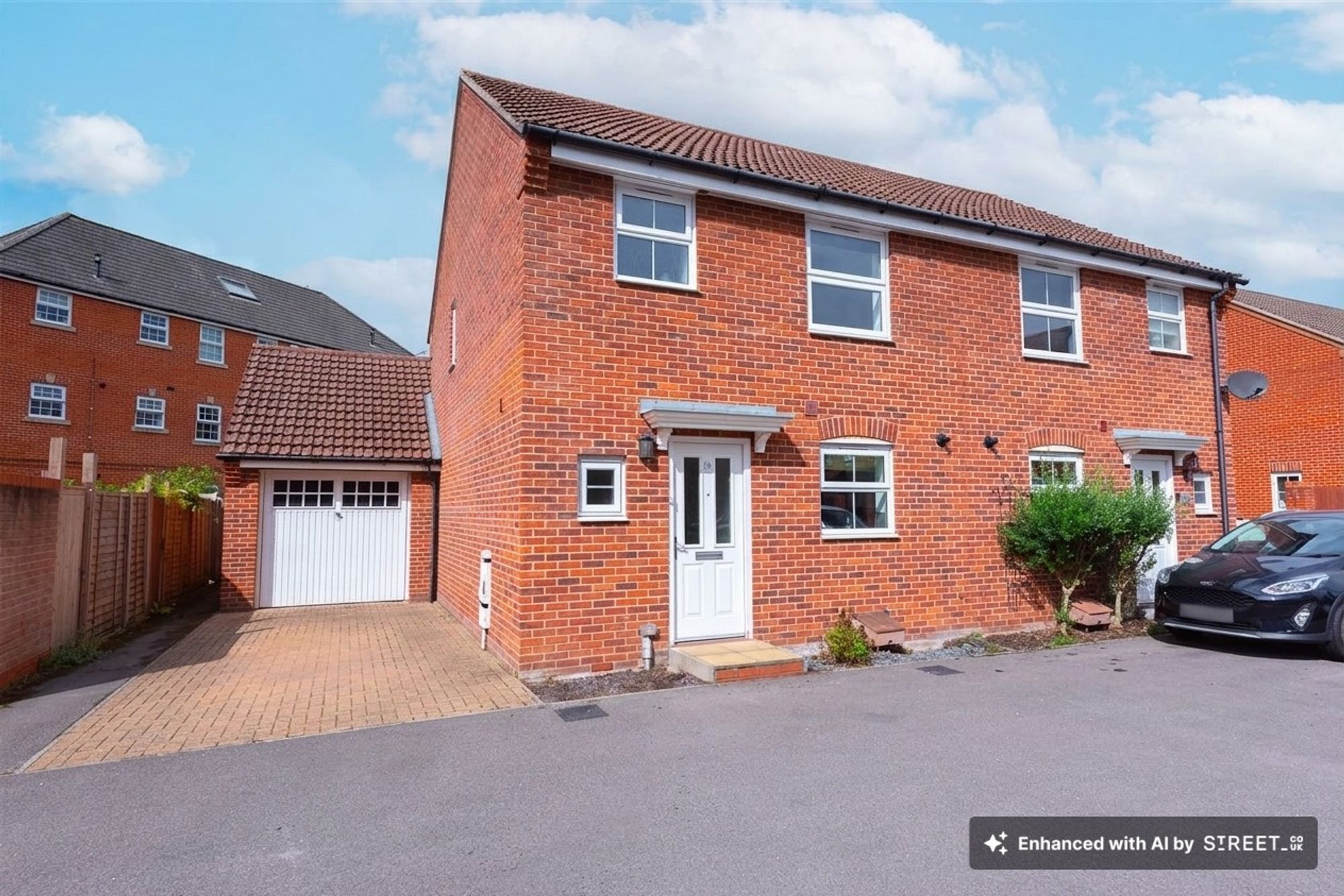 House Hills Way in Basingstoke and Deane