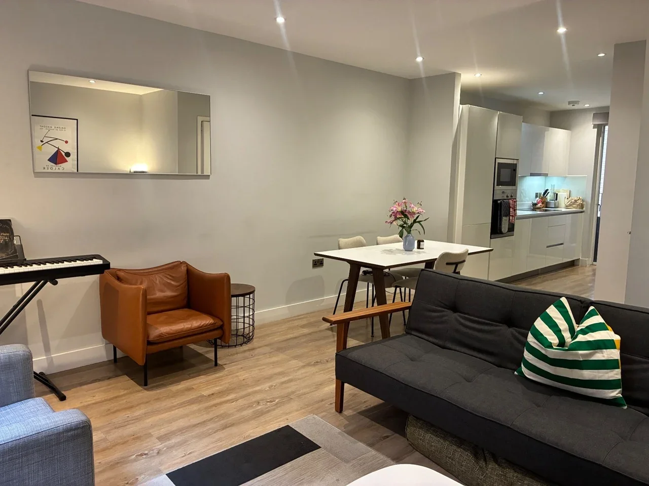 Room Martel Place in Greater London