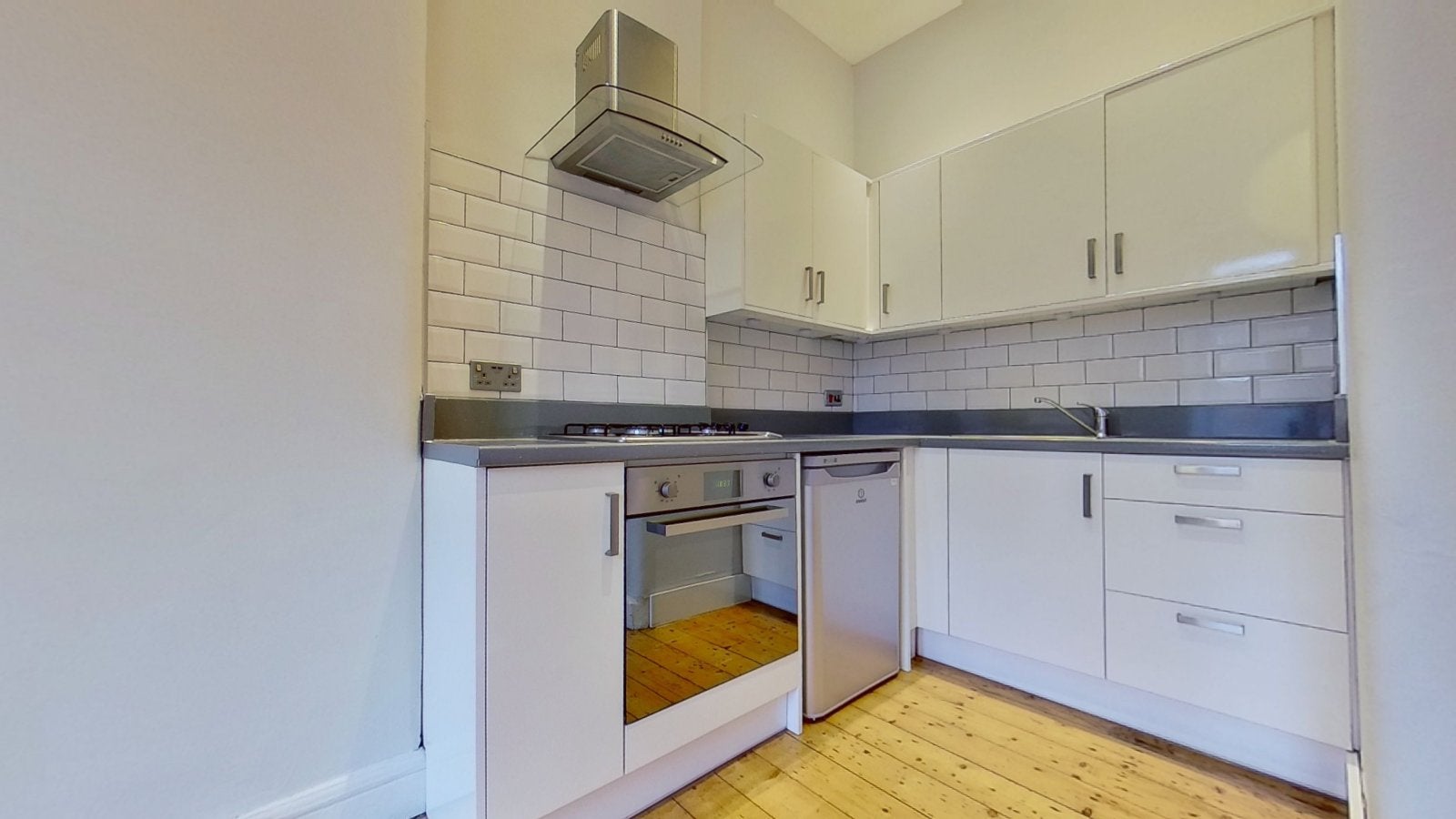 Flat Apsley Street in Glasgow