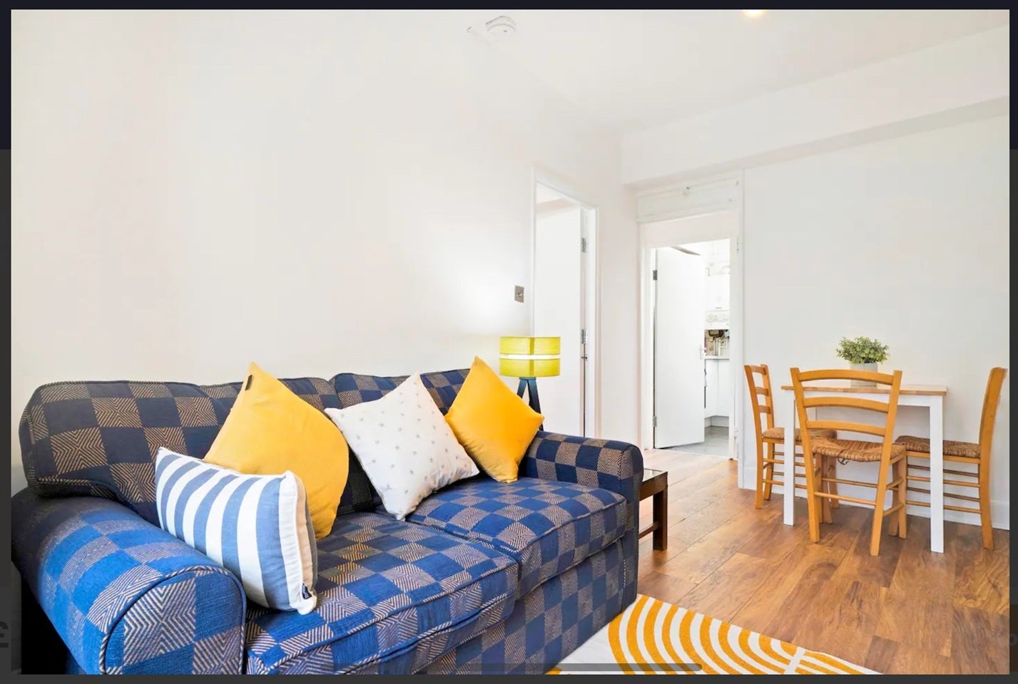Flat Farrier Street in Greater London