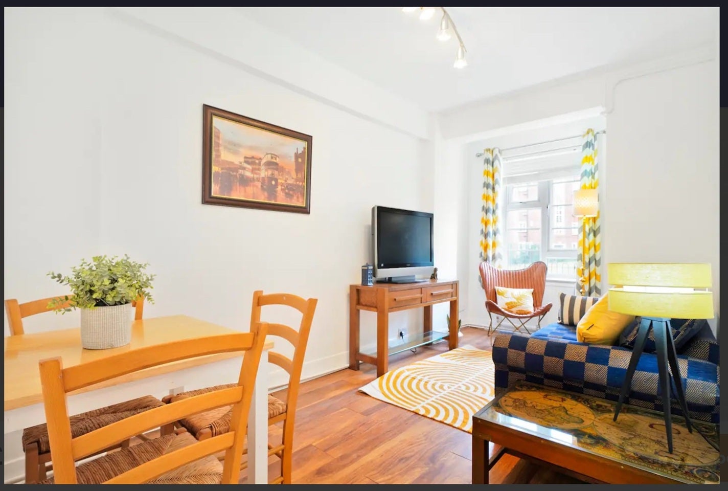 Flat Farrier Street in Greater London