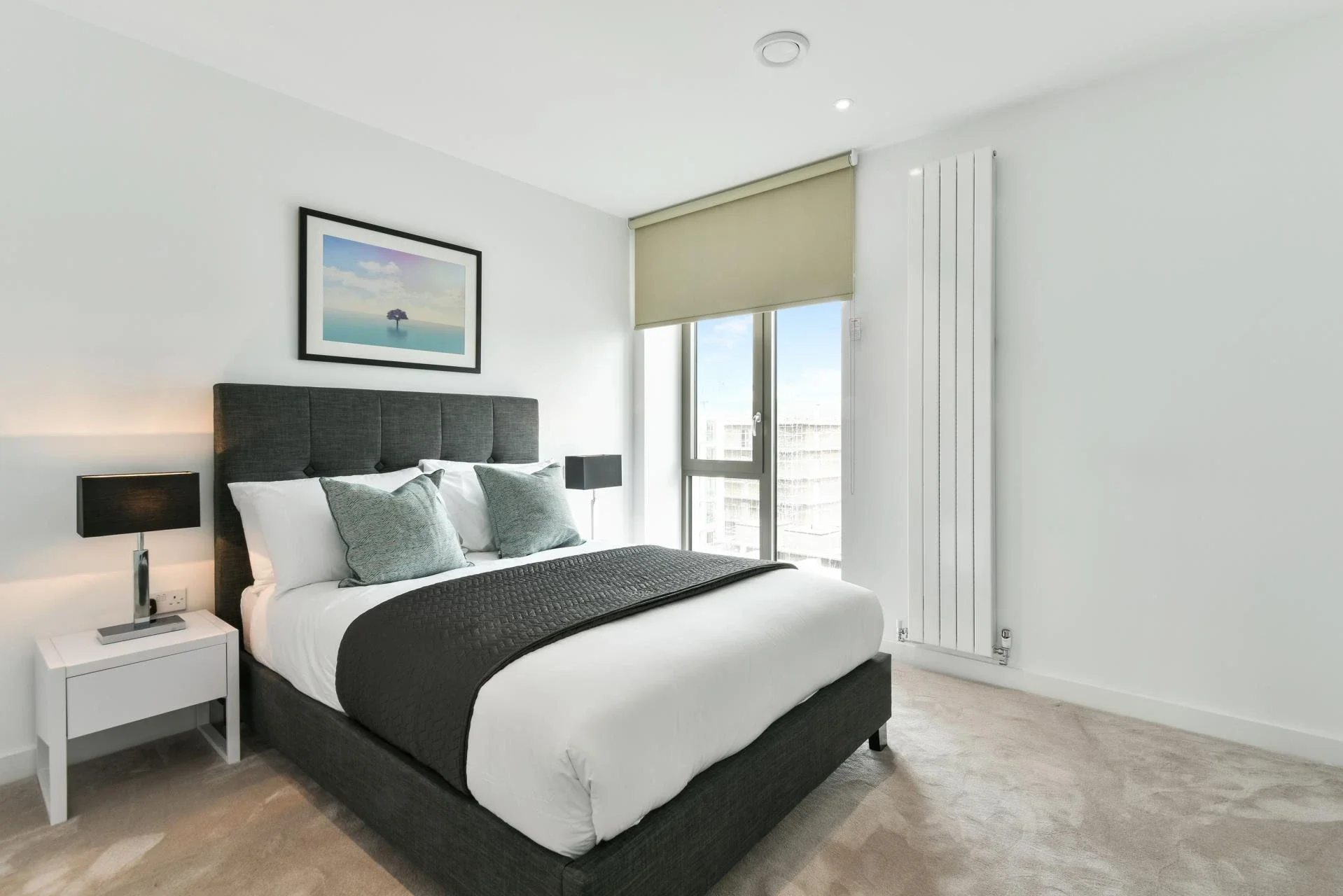 Flat Riverside Walk in Greater London