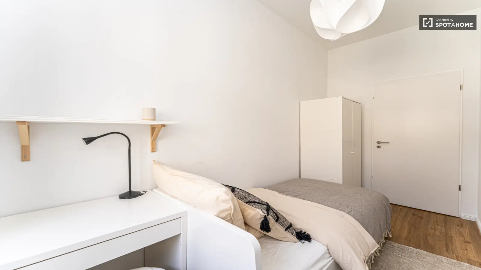 Wohnung Schöneweider Straße in Berlin