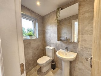 Room Brailsford Road in Manchester