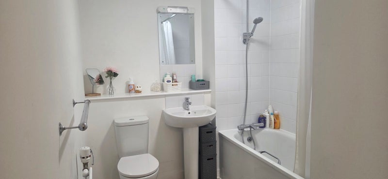 Room Albany Road in Greater London