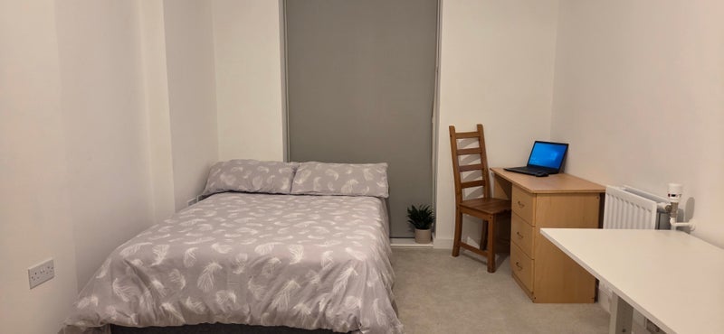 Room Albany Road in Greater London