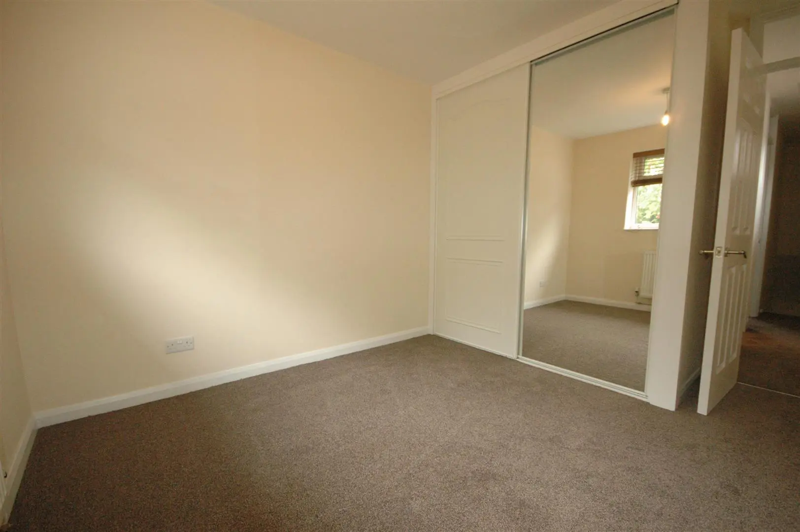 Flat Ealham Close in Ashford