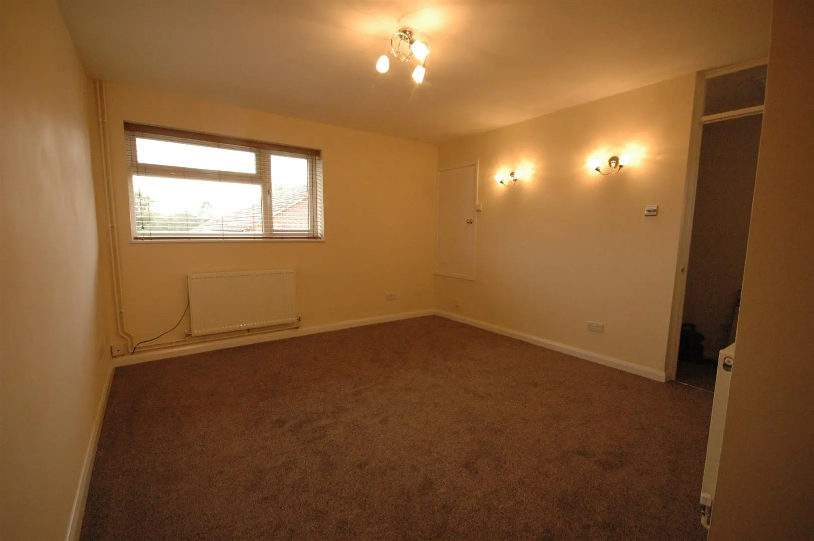 Flat Ealham Close in Ashford