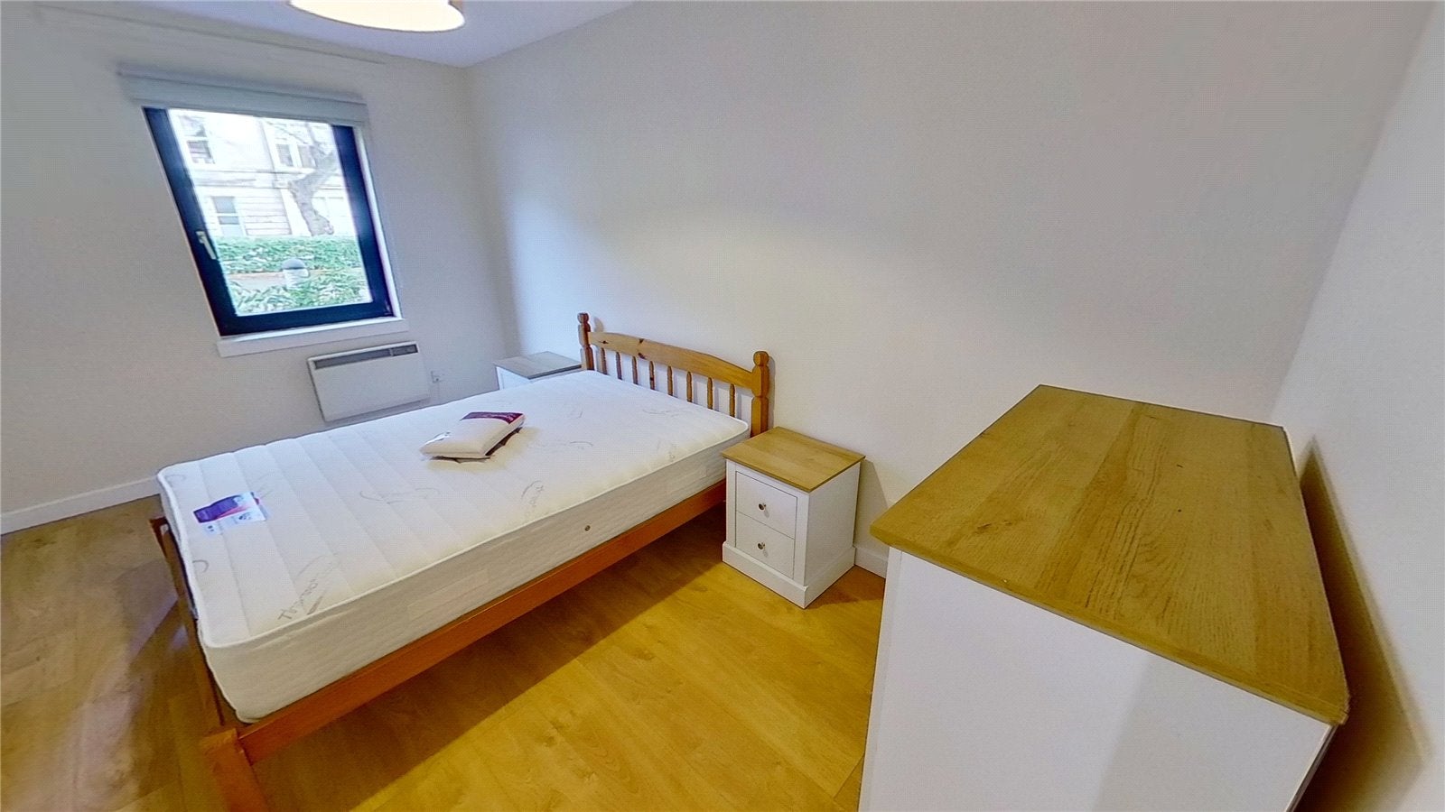 Flat Eyre Crescent in City of Edinburgh