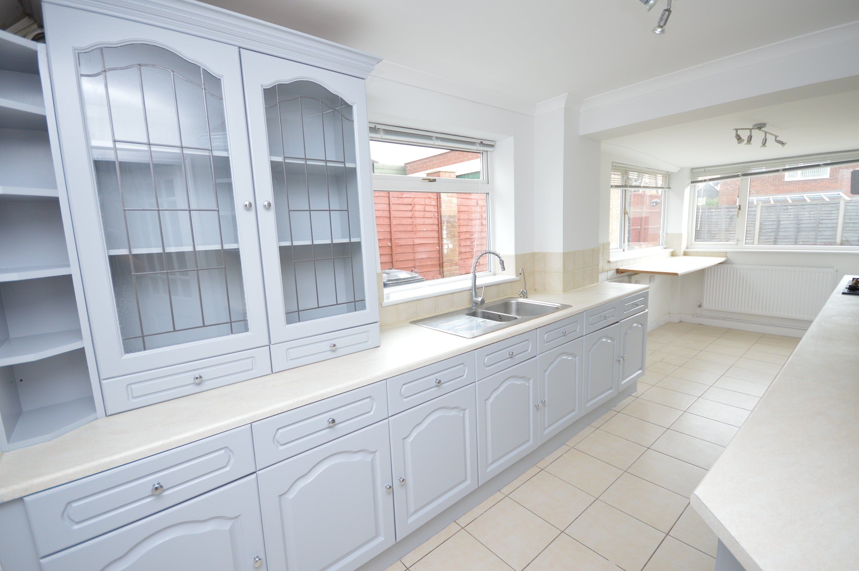 House Braemar Close in Kettering