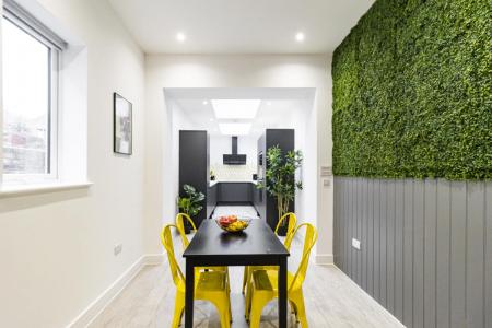 Room Montgomerie Road in Portsmouth