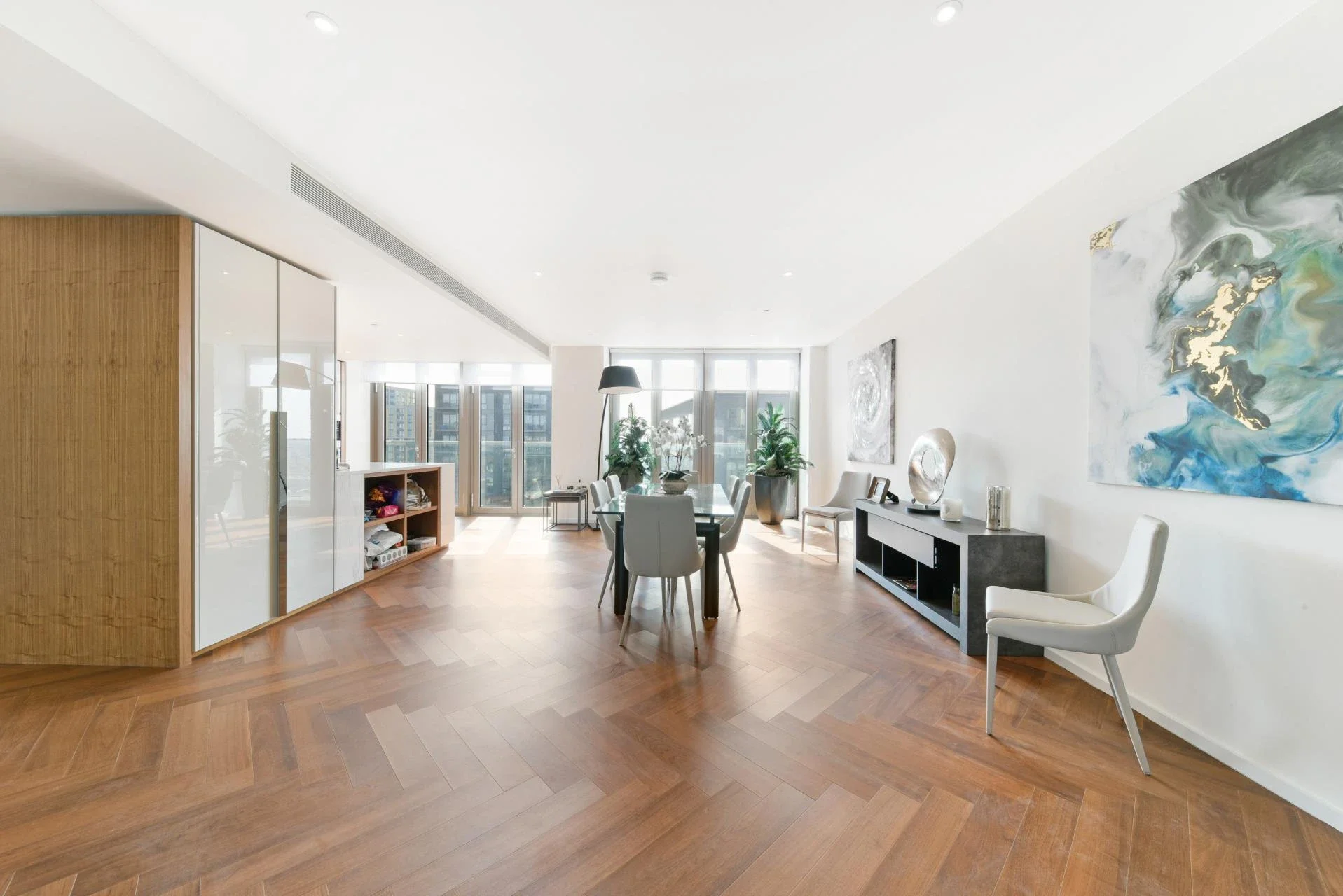 Flat New Union Square in Greater London